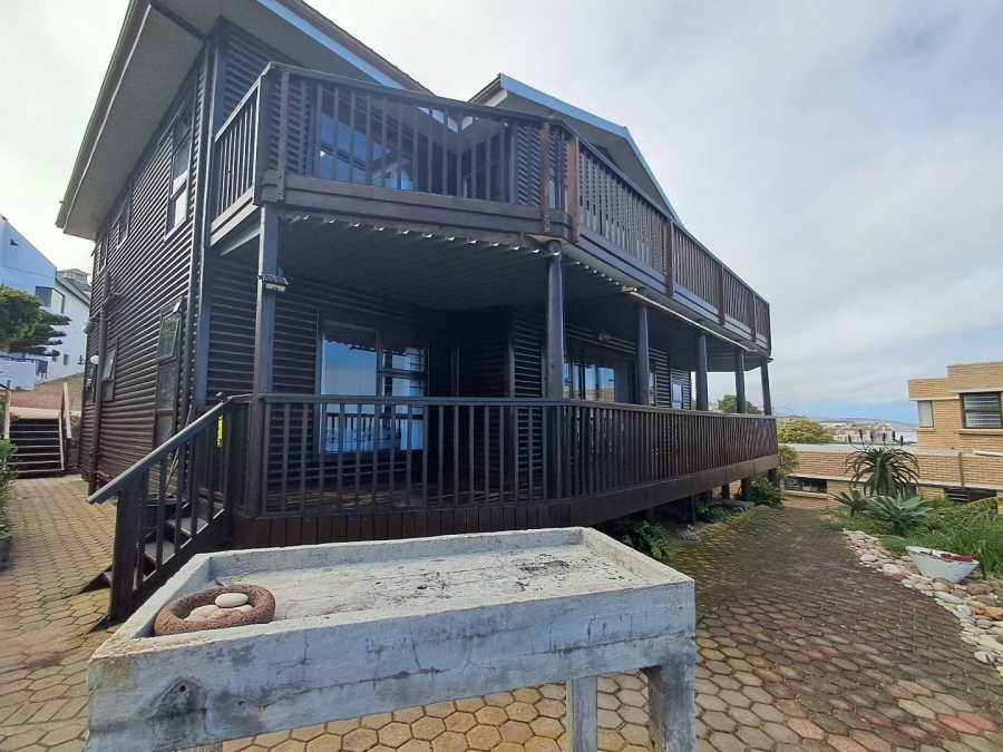 4 Bedroom Property for Sale in Dana Bay Western Cape